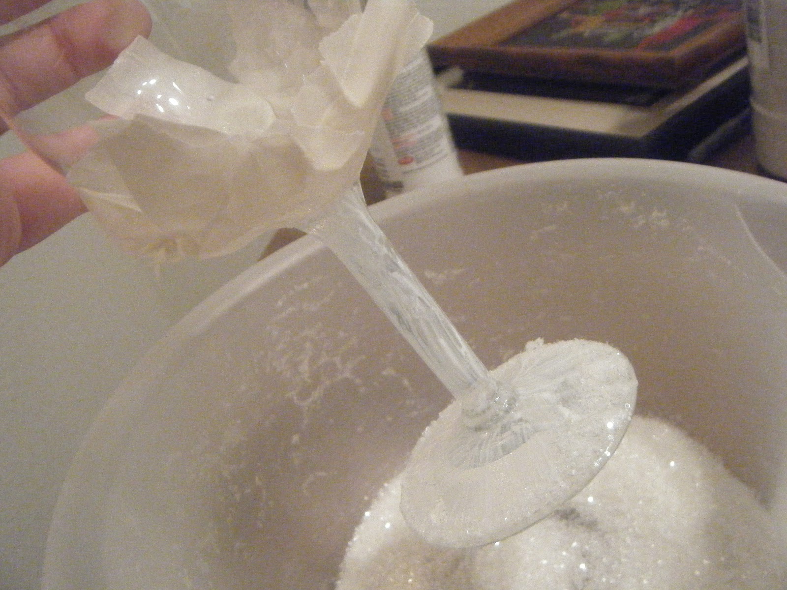 [DIY] Doing It Myself. Glitter Stem Wine Glass