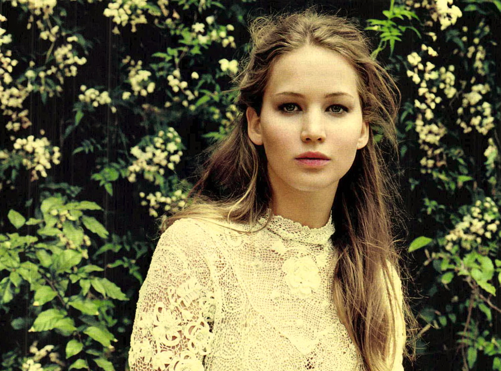 JENNIFER LAWRENCE in Italy’s Gioia Magazine May 2012 Issue | Just FAB