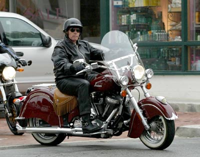 Arnold_Swarzenegger%2526Indian_motorcycle01.jpg