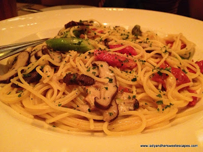 The Cheesecake factory garlic noodles