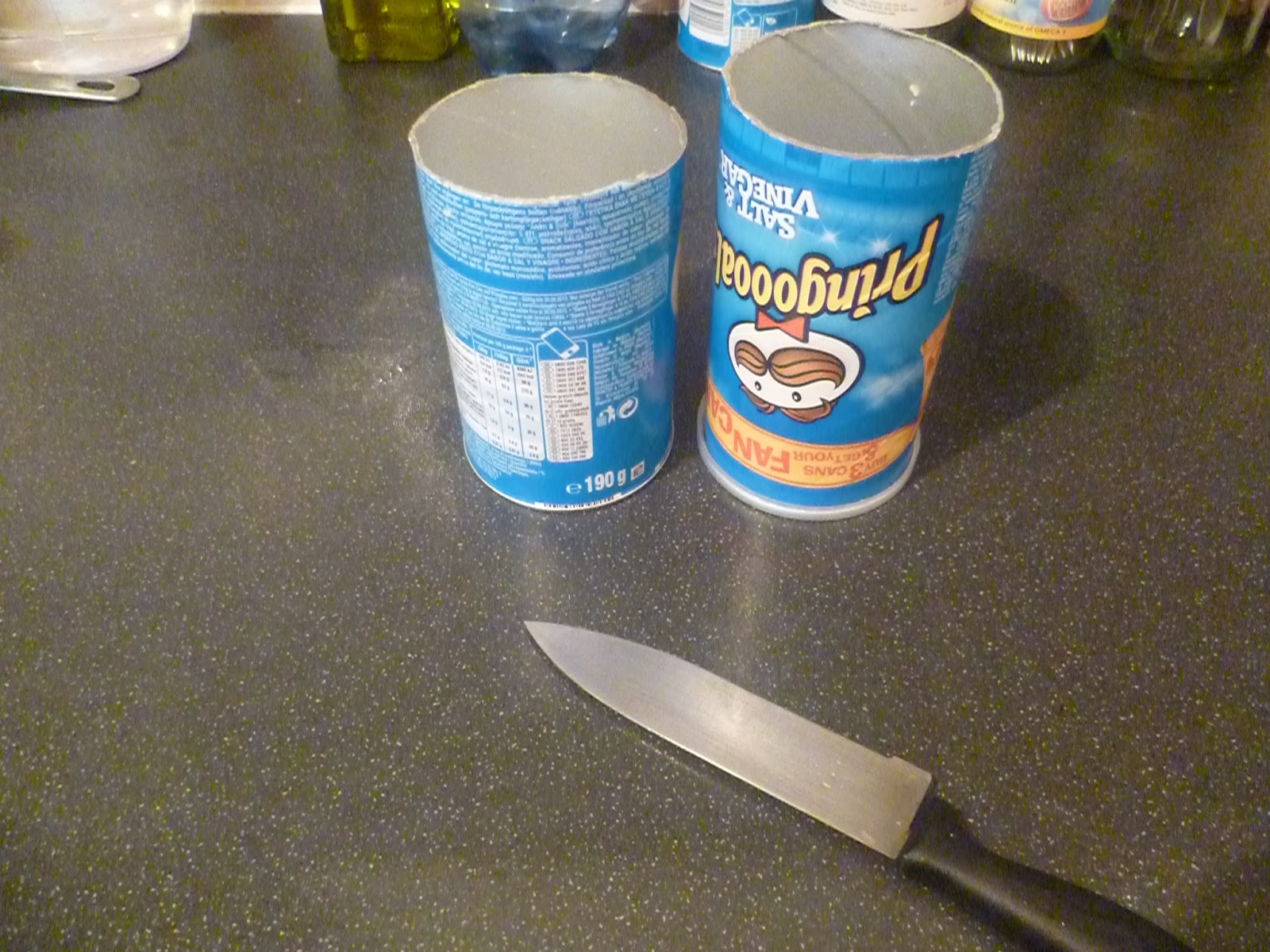 Gold ☥ White Life DIY Pringles can into a pencil holder