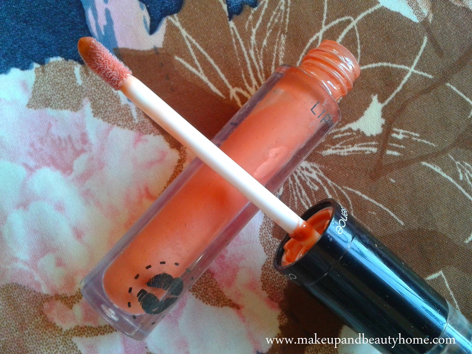 Coloressence Liquid Lip Color Peaches N Cream Review and Swatches