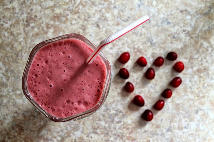 Healthy cranberry mango smoothie. Easy to make and perfect for a tasty breakfast.