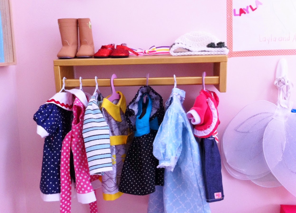 Sweet Magnolia Way Doll Clothes Hanging Rack