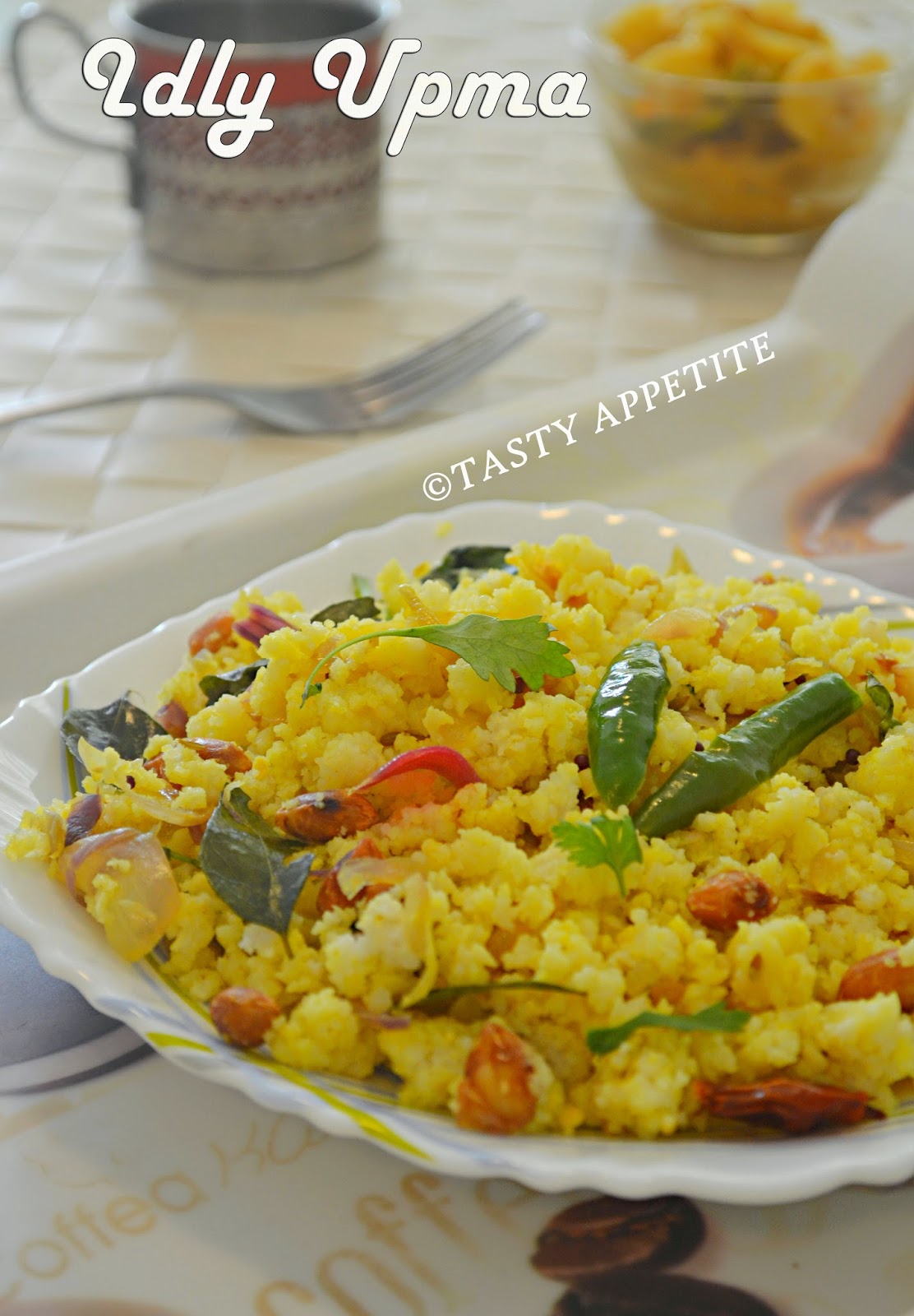 IDLY UPMA RECIPE HOW TO MAKE IDLY UPMA WITH LEFTOVER IDLIES / EASY