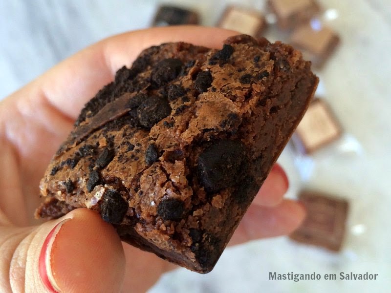 Castanho Brownie Artesanal: Brownie no sabor Negresco Castanho Brownie Artesanal: Brownie no sabor Negresco