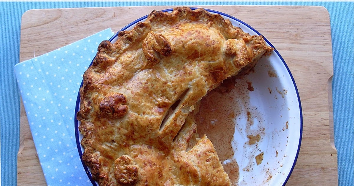 Cakeyboi Cheddar Cheese Apple Pie