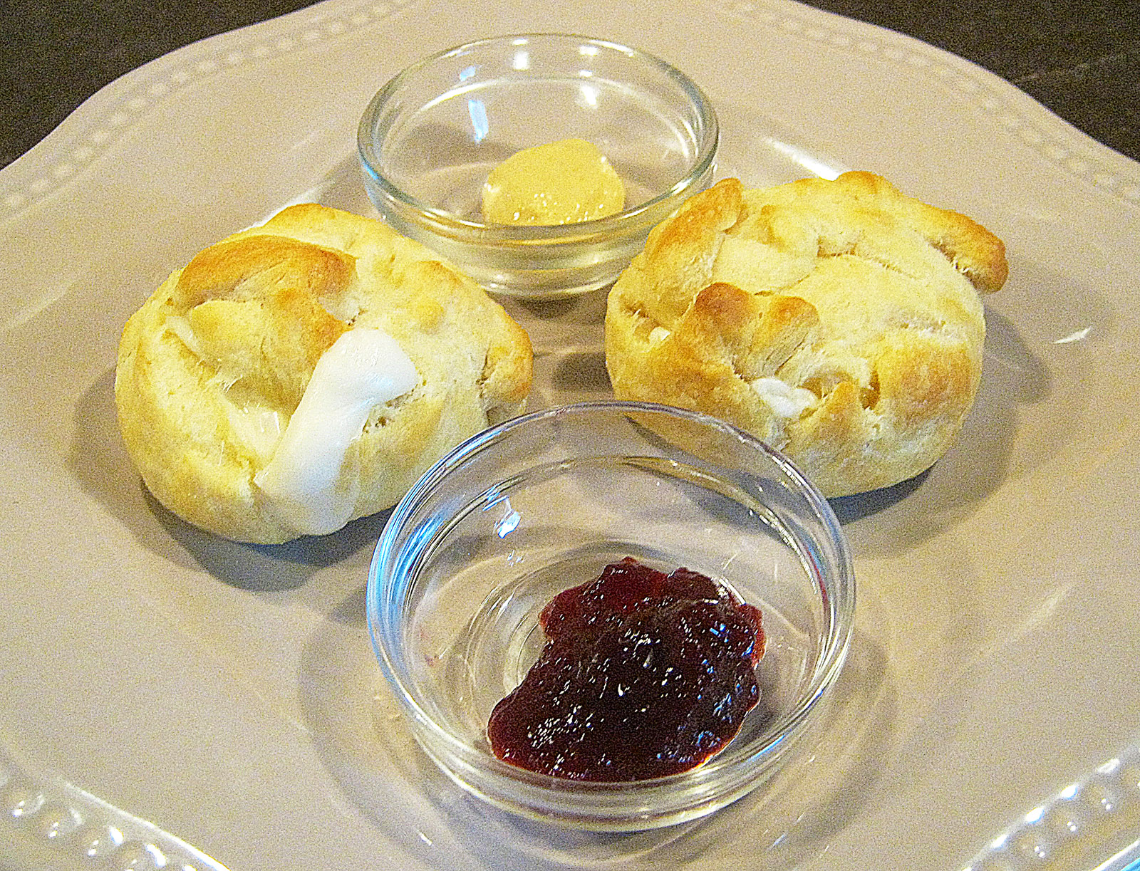 Let the Feasty Begin Gouda and Babybel Snacks