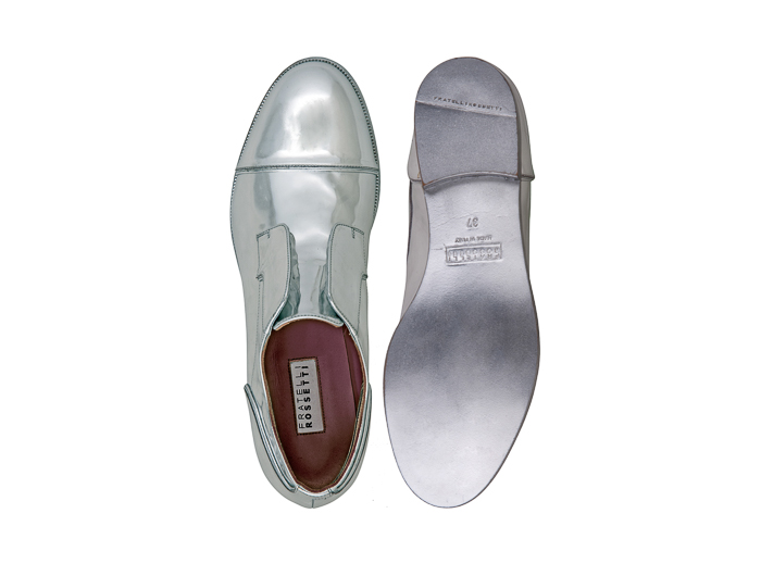 Zapatos Dany Mirror en color plata metálico