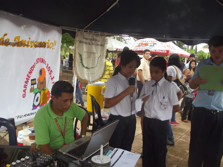 RADIOS WEB EN LA PLAZA BOLIVAR DE TINAQUILLO