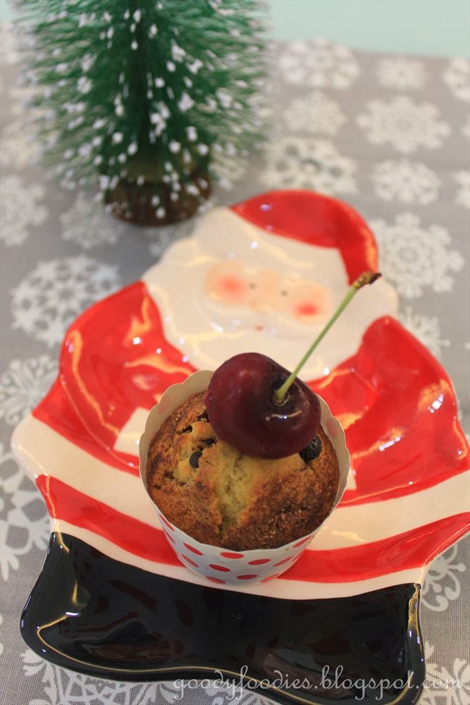 GoodyFoodies: Recipe: Christmas Morning Muffins (Nigella Lawson)