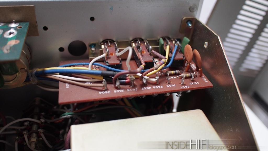 Inside Hi-Fi: Marantz 1030