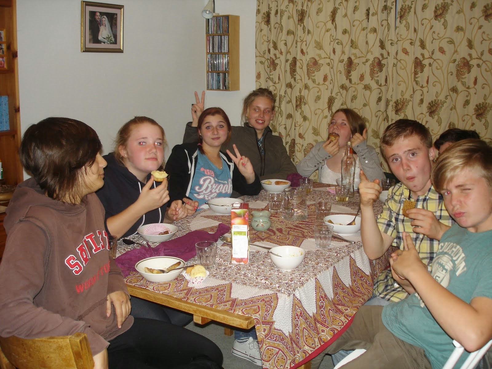 'Come Dine with us' Youth Supper
