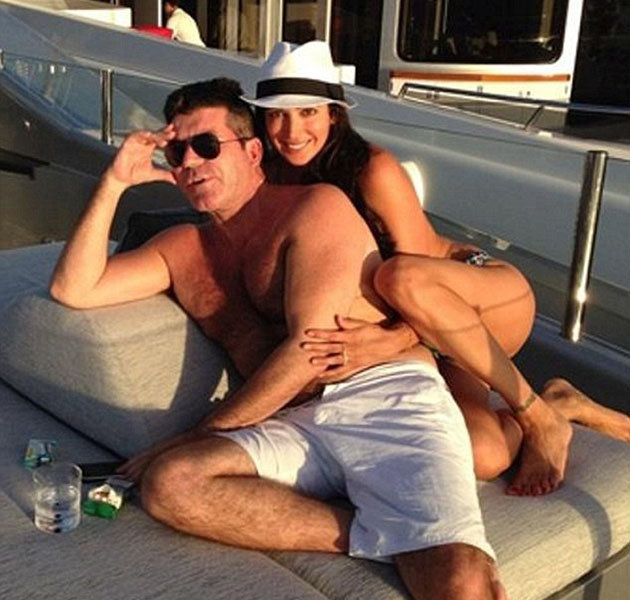 how much money does simon cowell earn a year