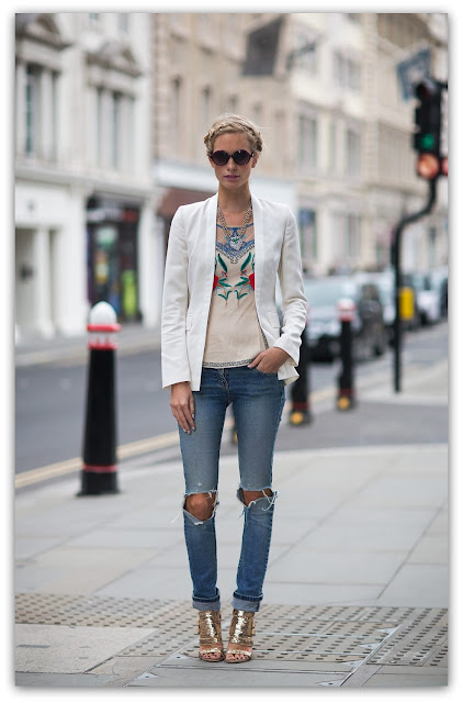 Art Symphony: Ripped Jeans