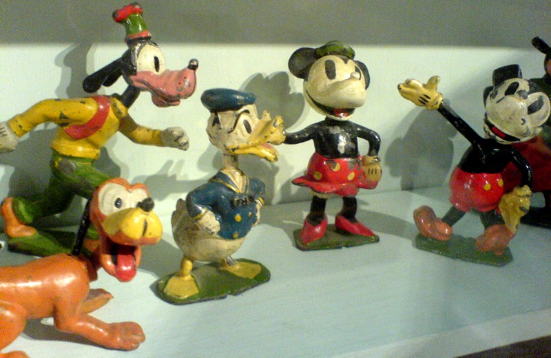 Brighton Toy and Model Museum New "Lead Figures"