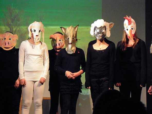 Animal Farm: IS-N Theater im Wohnstift Neustadt.