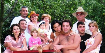 Toata familia, in vara anului 2010, la ARMASOAIA