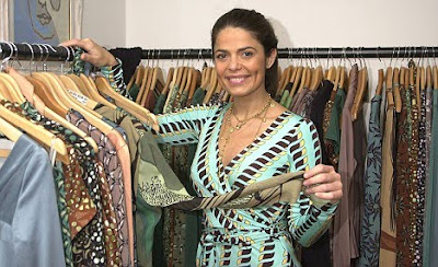 Issa Fashion Dresses on Issa Helayel Designer Of Kate Middleton Official Engagement Dress