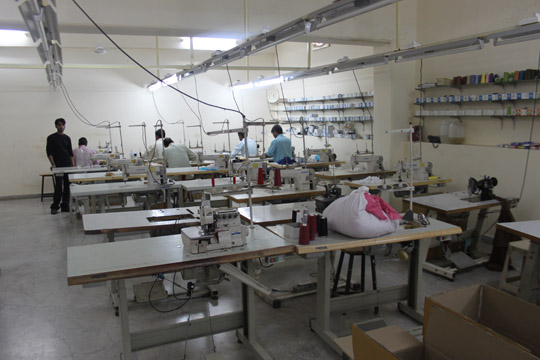 Business Talk: Indian Childrenswear Manufacturer/ Indischer Konfektionär für Kinderbekleidung: Channi Textile Jaipur, India