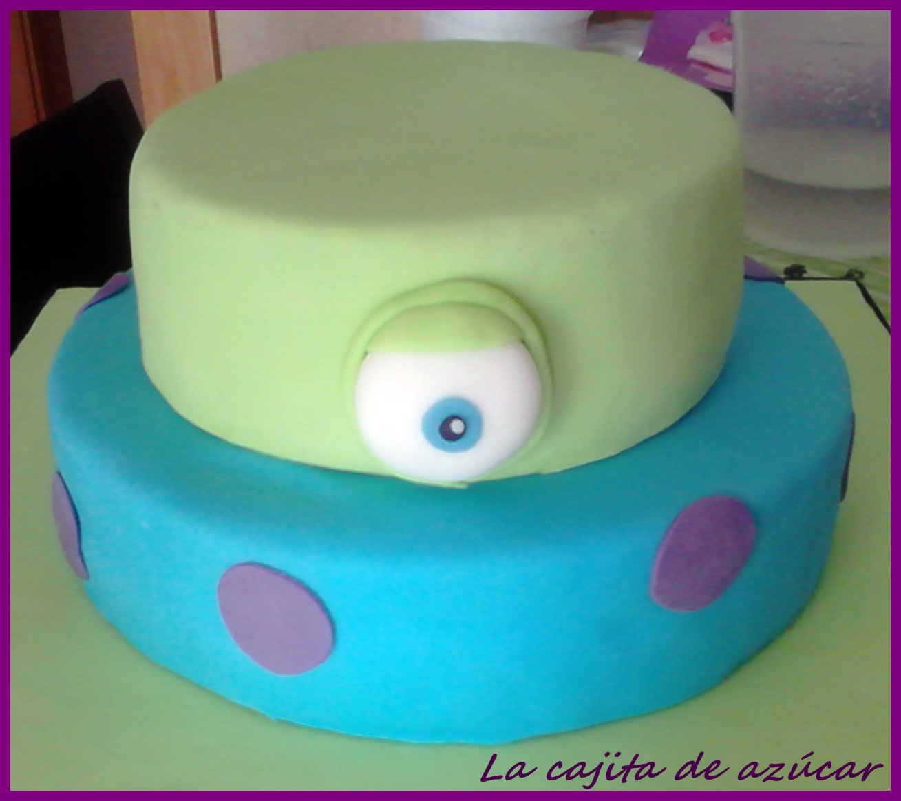 La cajita de azúcar Tarta Monstruos SA