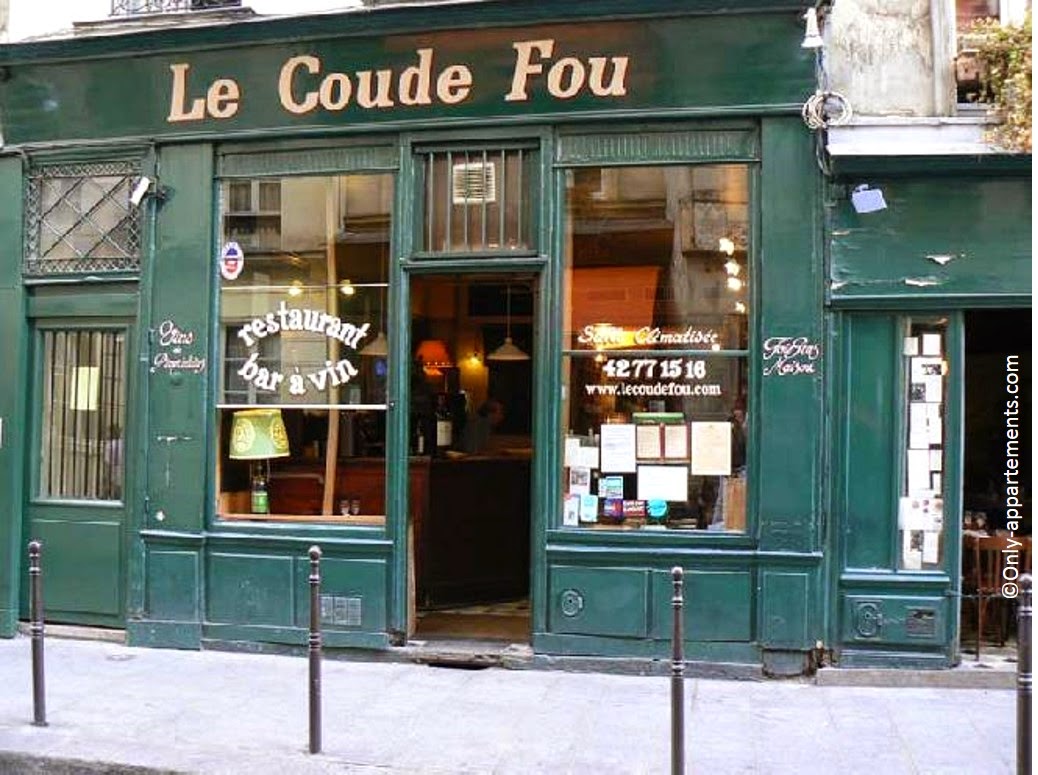 Resto bistro troquet Le Coude Fou Paris Marais liqueurs, déco murale peinture fresques naives, cuisine traditionnelle française Coude Fou