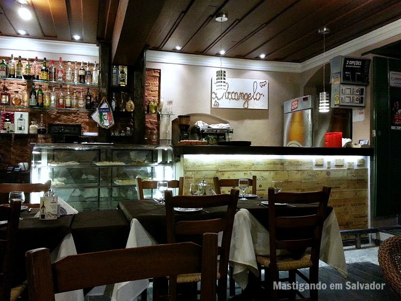 L'Arcangelo Ristorante Italiano: Ambiente interno L'Arcangelo Ristorante Italiano: Ambiente interno