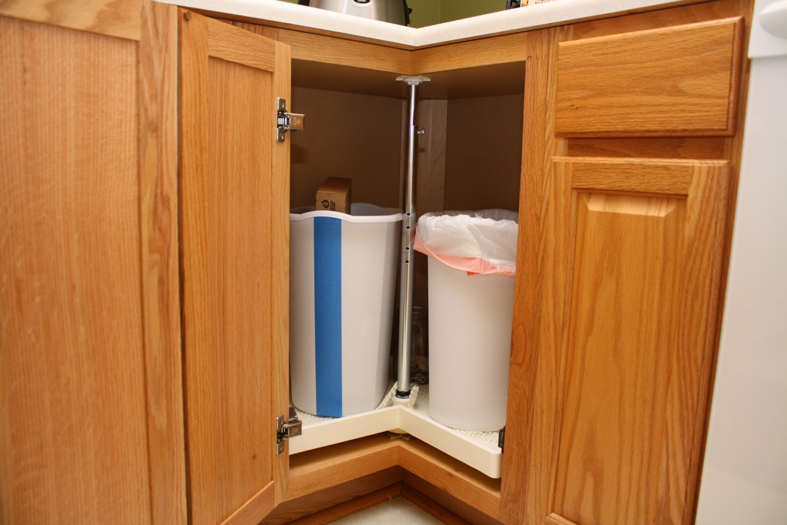 room*6 Let's Talk about Trash