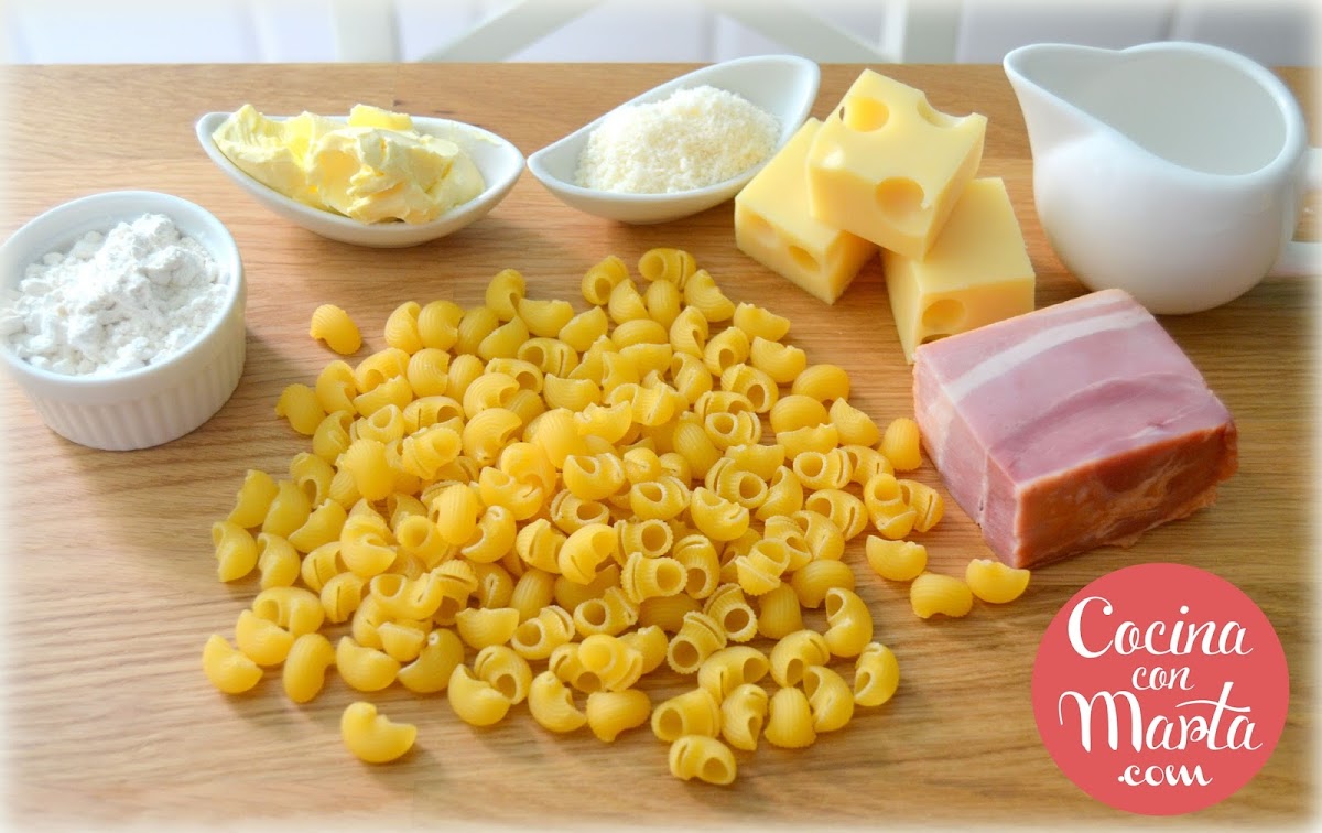 macarrones con queso y bacon, receta casera de pasta, Cocina con Marta. Fácil, rápido, sencillo. Comida para niños.