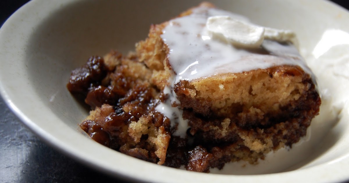 Cassie Craves Slow Cooker Peanut Butter Fudge Cake