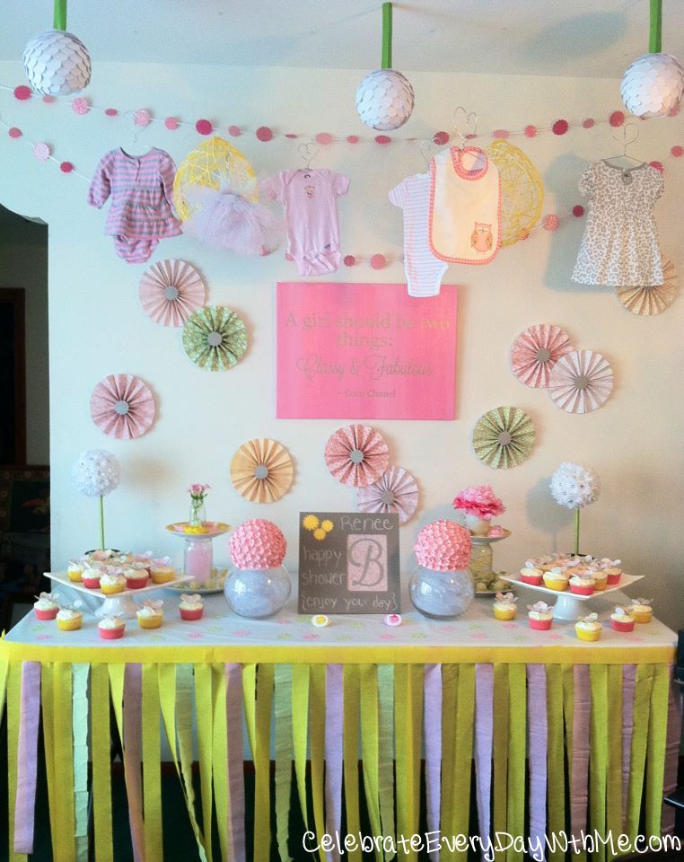 31 Days to an Awesome Party A Terrific Party Table Display (Day 9