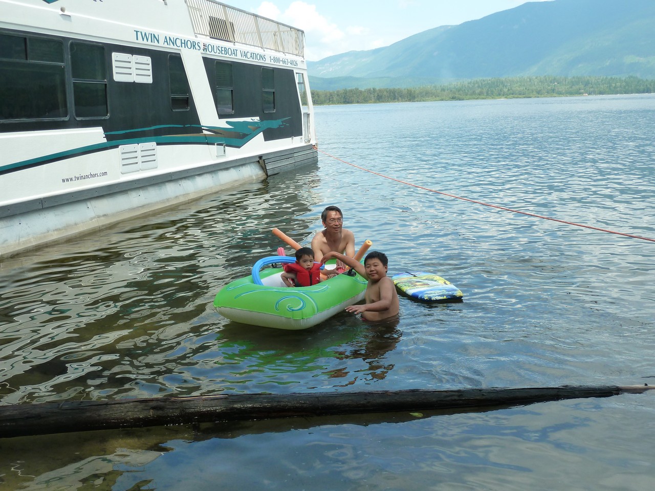 dinner on a boat for two near me mai thai wanderings houseboating on shuswap lake british dinner on a boat for two near me mai thai wanderings houseboating on shuswap lake british