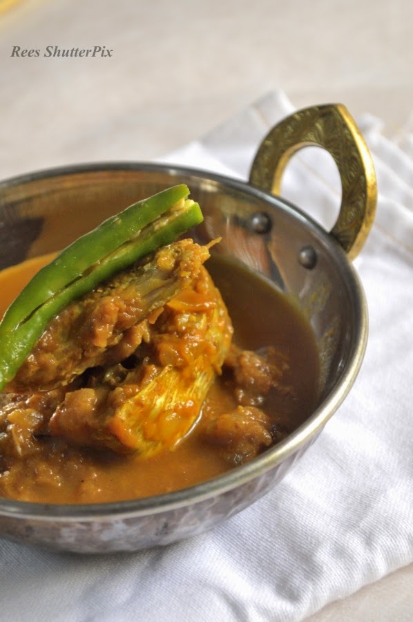 meen kuzhambu, meen kulambhu, recipe, sankara meen kulambu, snapper curry, fish kulambhu recipe