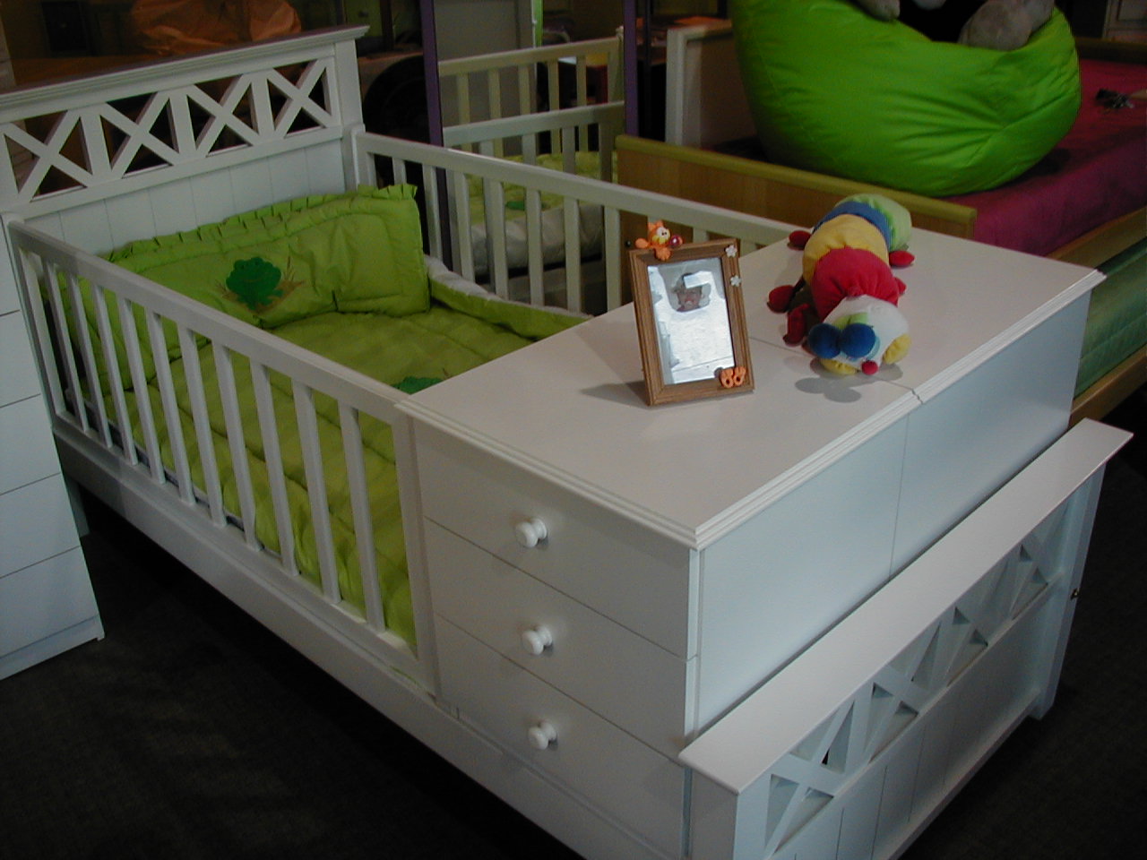 Muebles MyA: Cunas Funcionales