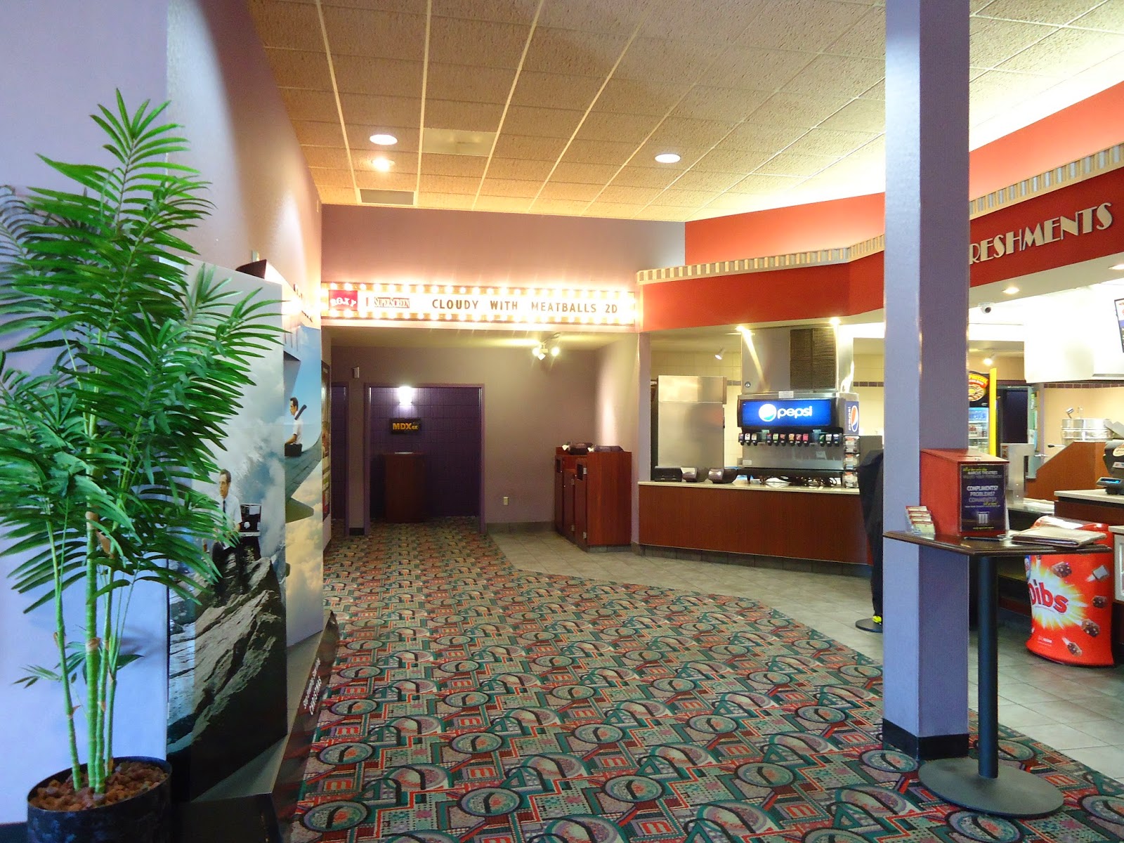 Schroeder and Holt Architects / Architecture 2000 Marcus Sheboygan