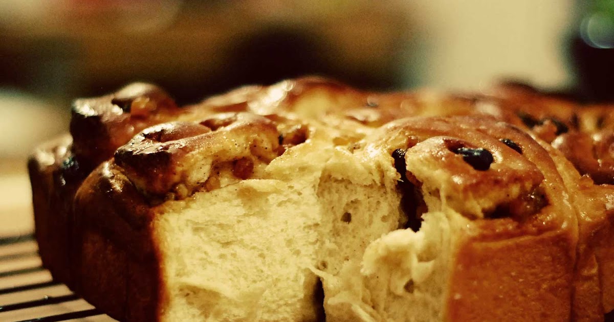 baking obsessively 101 uses for a breadmaker Chelsea buns