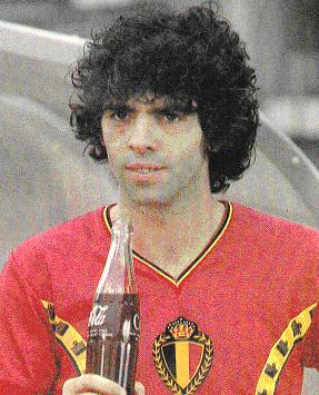 Soccer Nostalgia Juan Lozano The best player you’ve never heard of