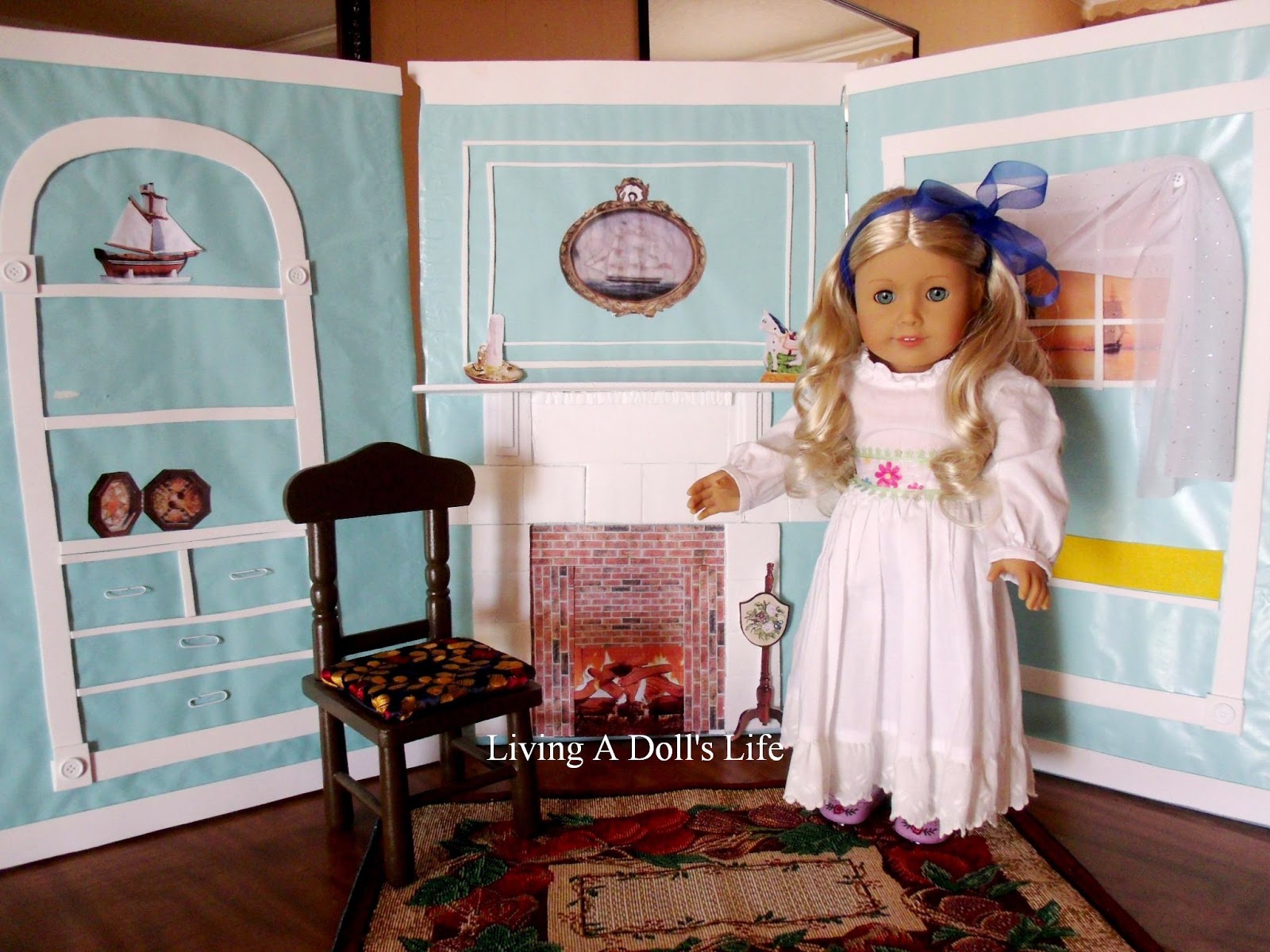 Living A Doll's Life DIY Caroline's Parlor Set (Video)