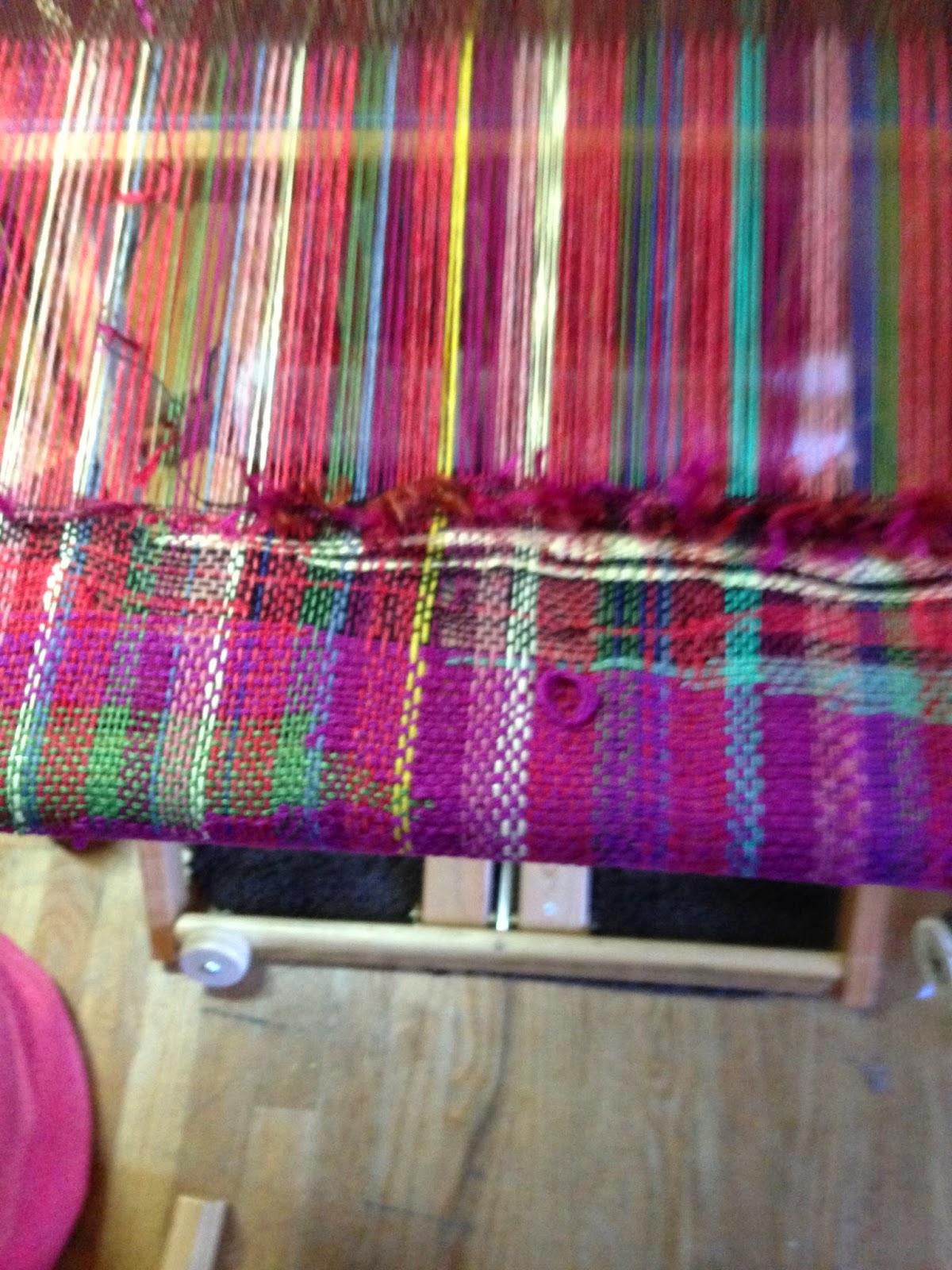 CENTERING WITH FIBER Saori weaving classes