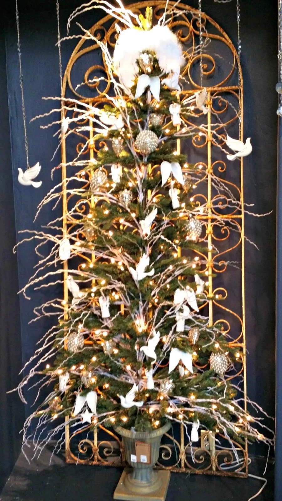 decorate a christmas wall tree