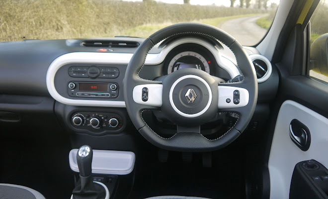 Renault Twingo driver's view