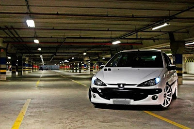 Peugeot 206 Rebaixado + Rodas 17" + Som