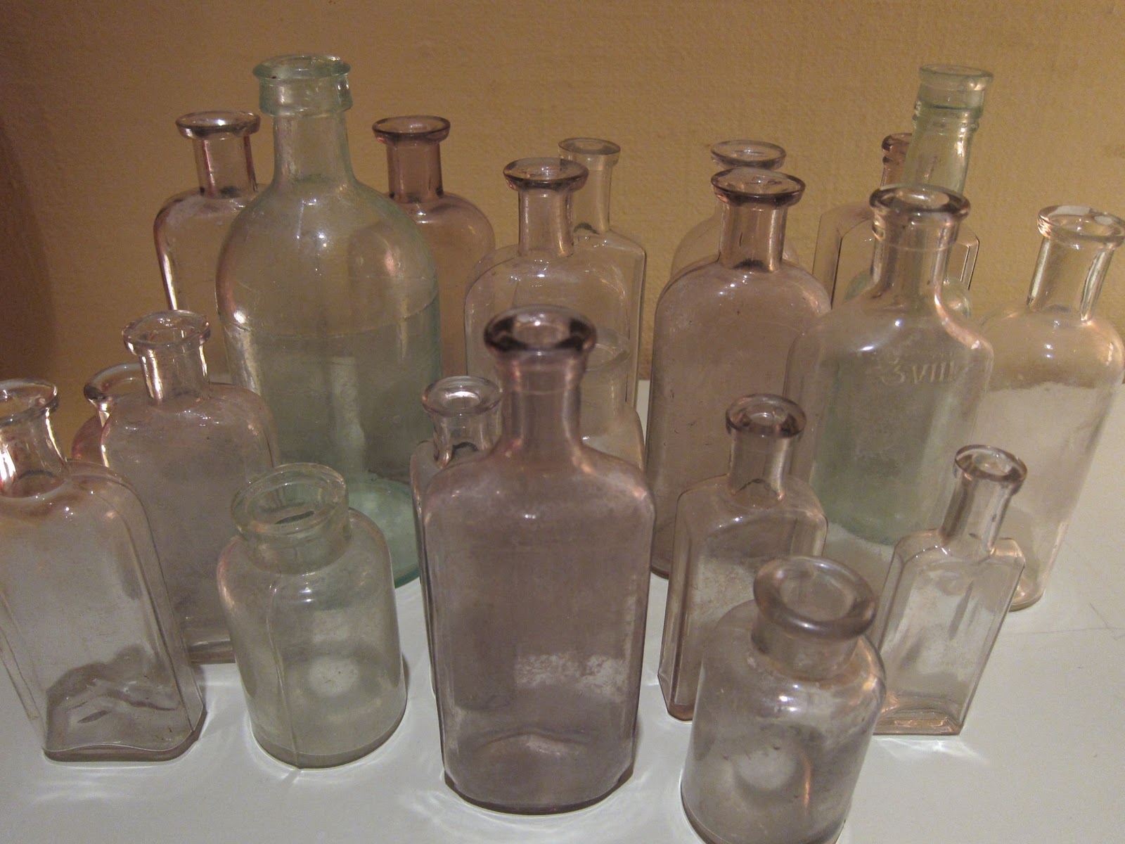 ~ Hawk Eyes ~: Antique Coloured Glass Bottles