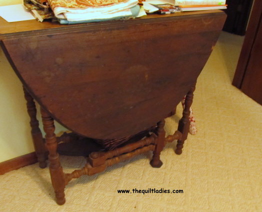 The Quilt Ladies Sewing Room Table Redoing It With Paint