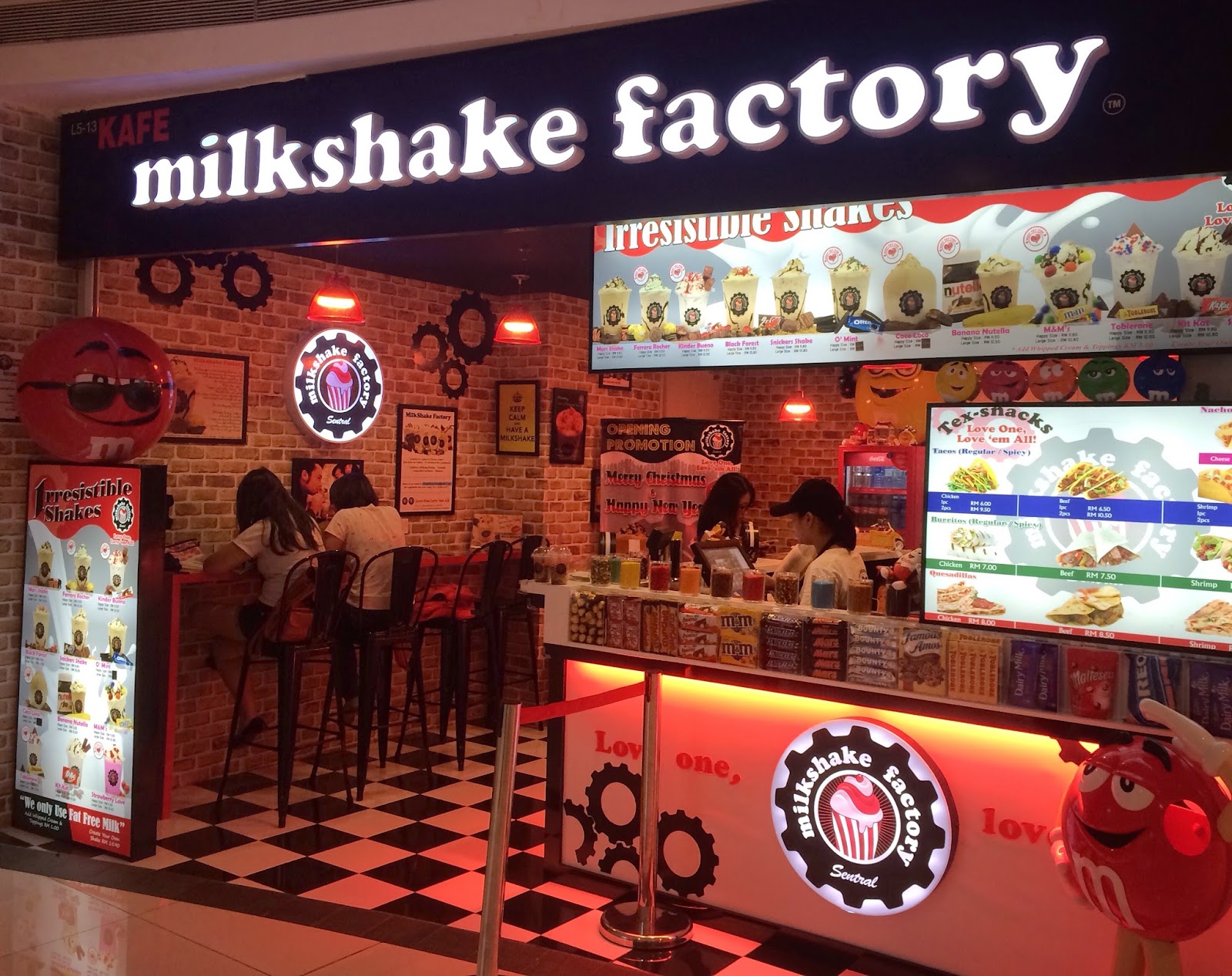 Pick your chocs for Milkshake Factory at NU Sentral TheHive.Asia