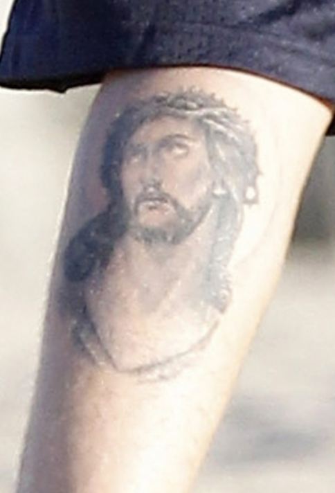 Justin's Behold the man Jesus leg tattoo 2012