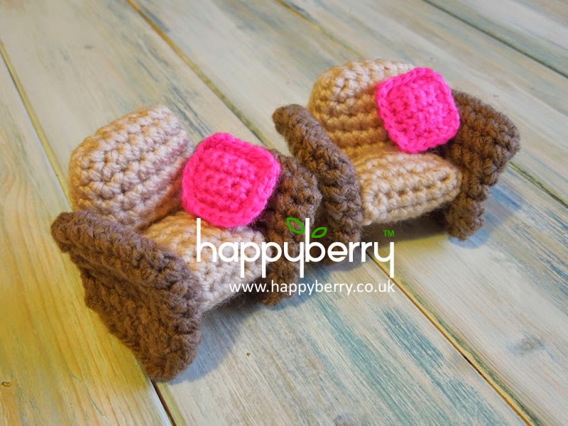 Happy Berry Crochet Crocheted Dolls House Furniture Armchair Pattern