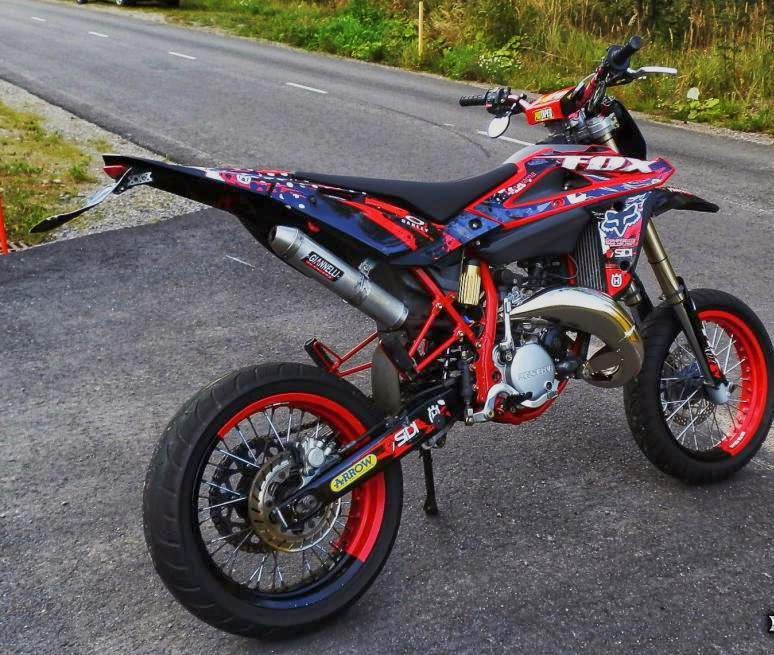bike wallpapers husqvarna sm 125 bikes hd wallpapers