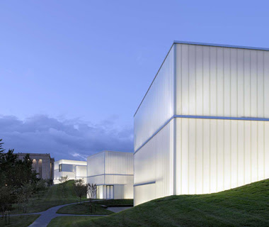 201102-w-buildings-nelson-atkins.jpg