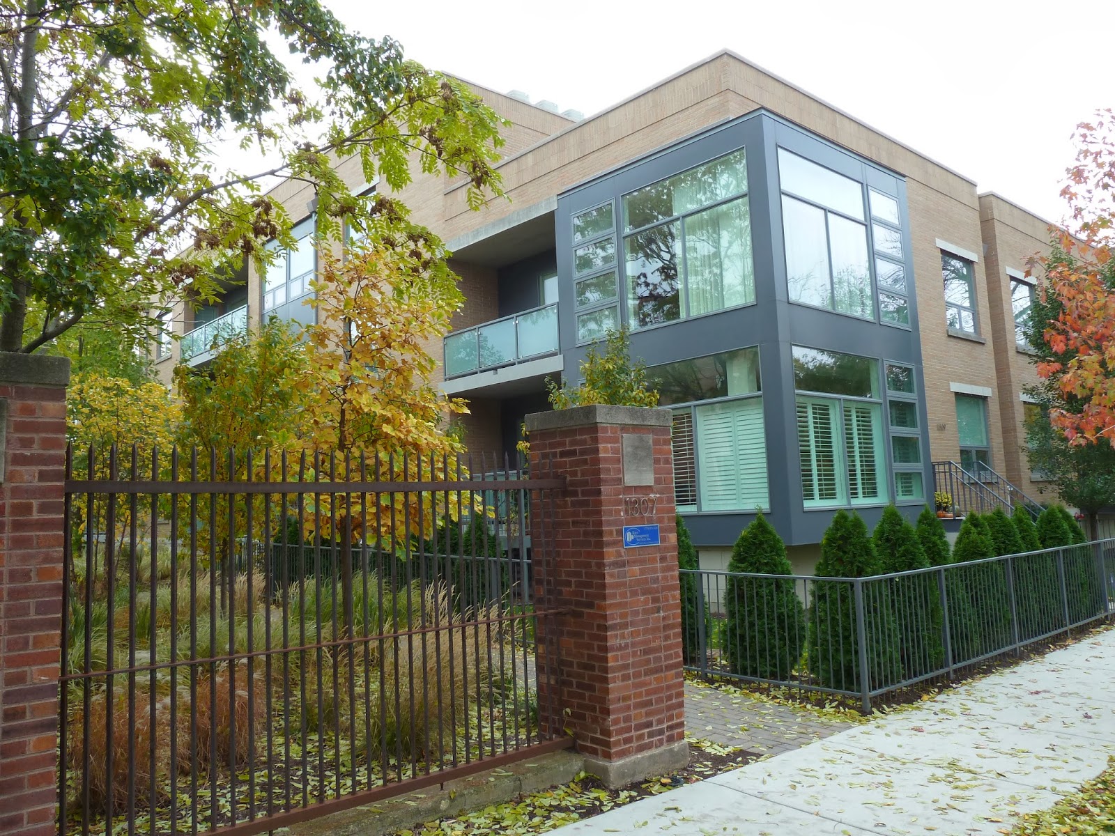 The Chicago Real Estate Local Significant resale at Lincoln Park's Wrightwood Crossing closes